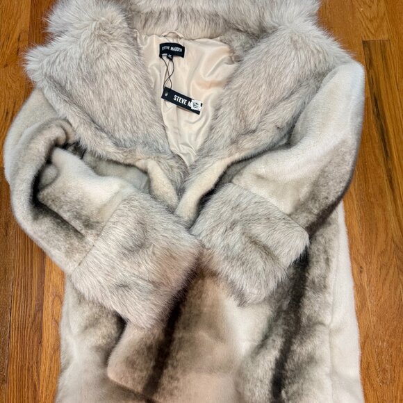 Steve Madden Faux Fur Coat - Picture 3 of 3